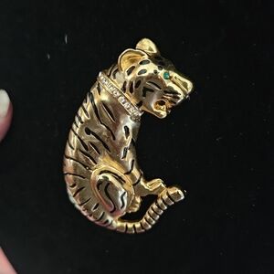Vintage 80s Doreen Ryan Gold-tone Tiger Brooch (Unsigned)